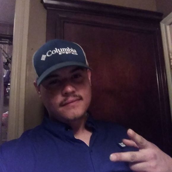 Meet your Posher, Carlos - Picture 1 of 1